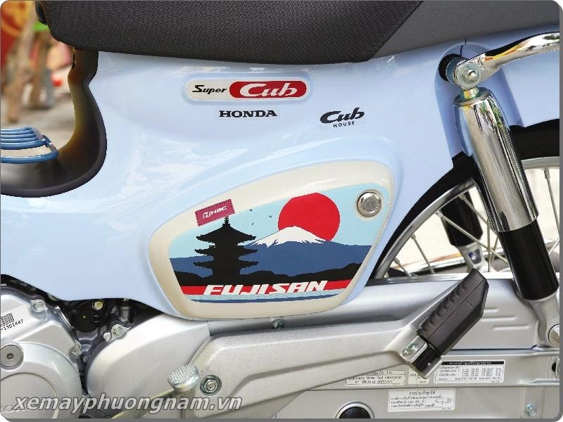 Honda Super Cub 110 Fusisan nhập Thái có gì đặc biệt?