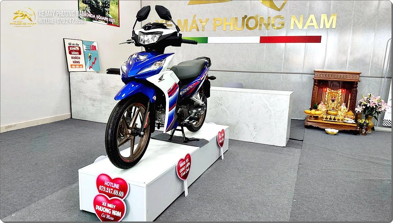 Honda Dash 125 2026 Racing màu xanh trắng phong cách GP đã cập bến Xe Máy Phương Nam Cà Mau