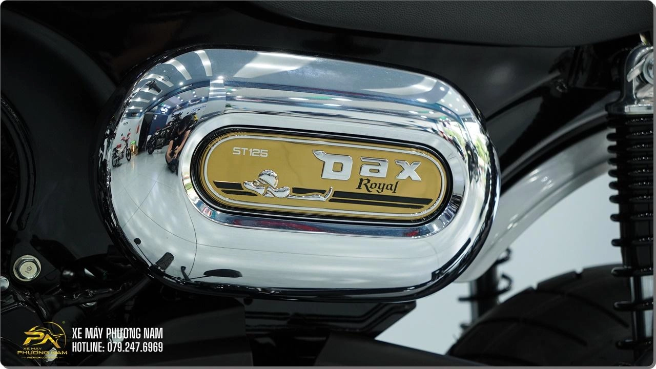 Honda Dax 125 Royal Edition