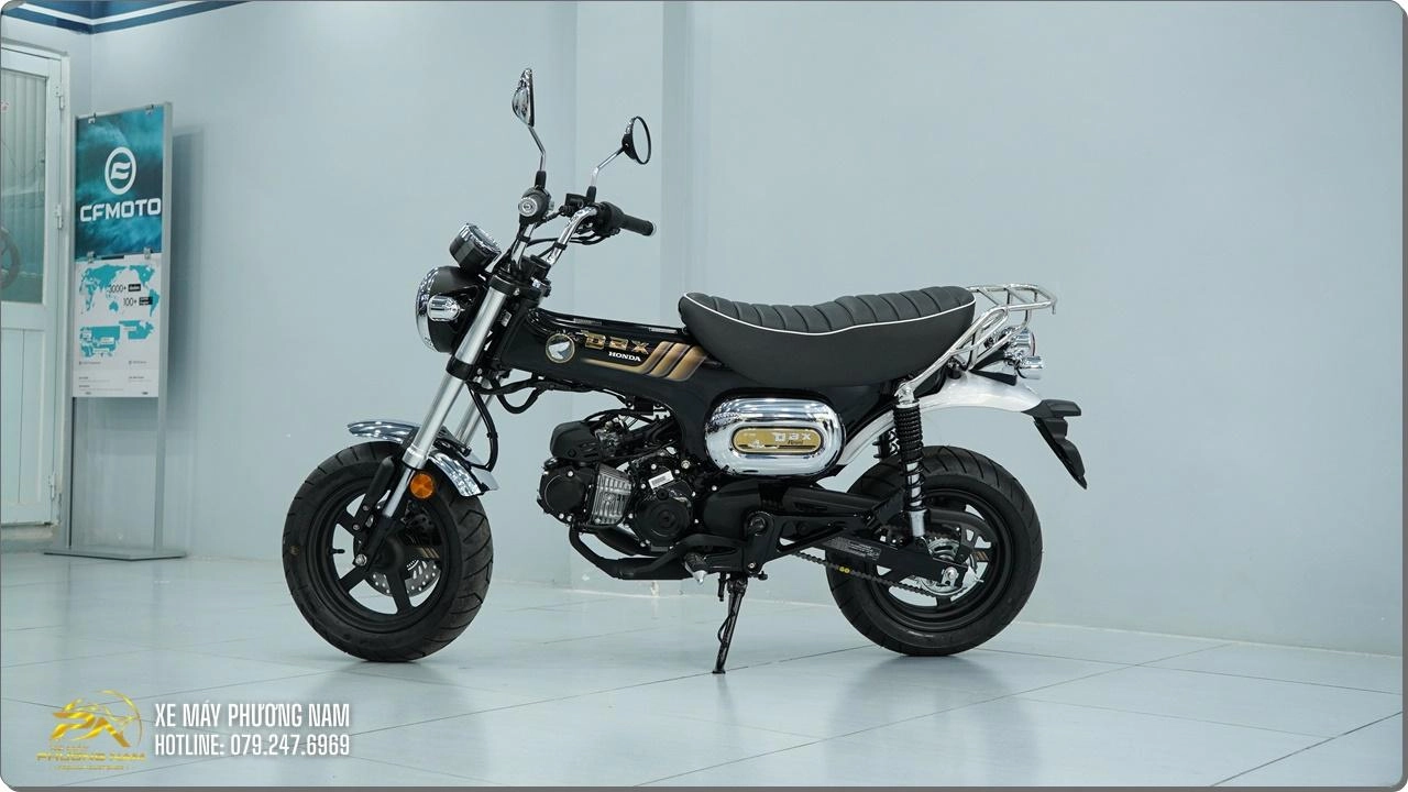 Honda Dax 125 Royal Edition