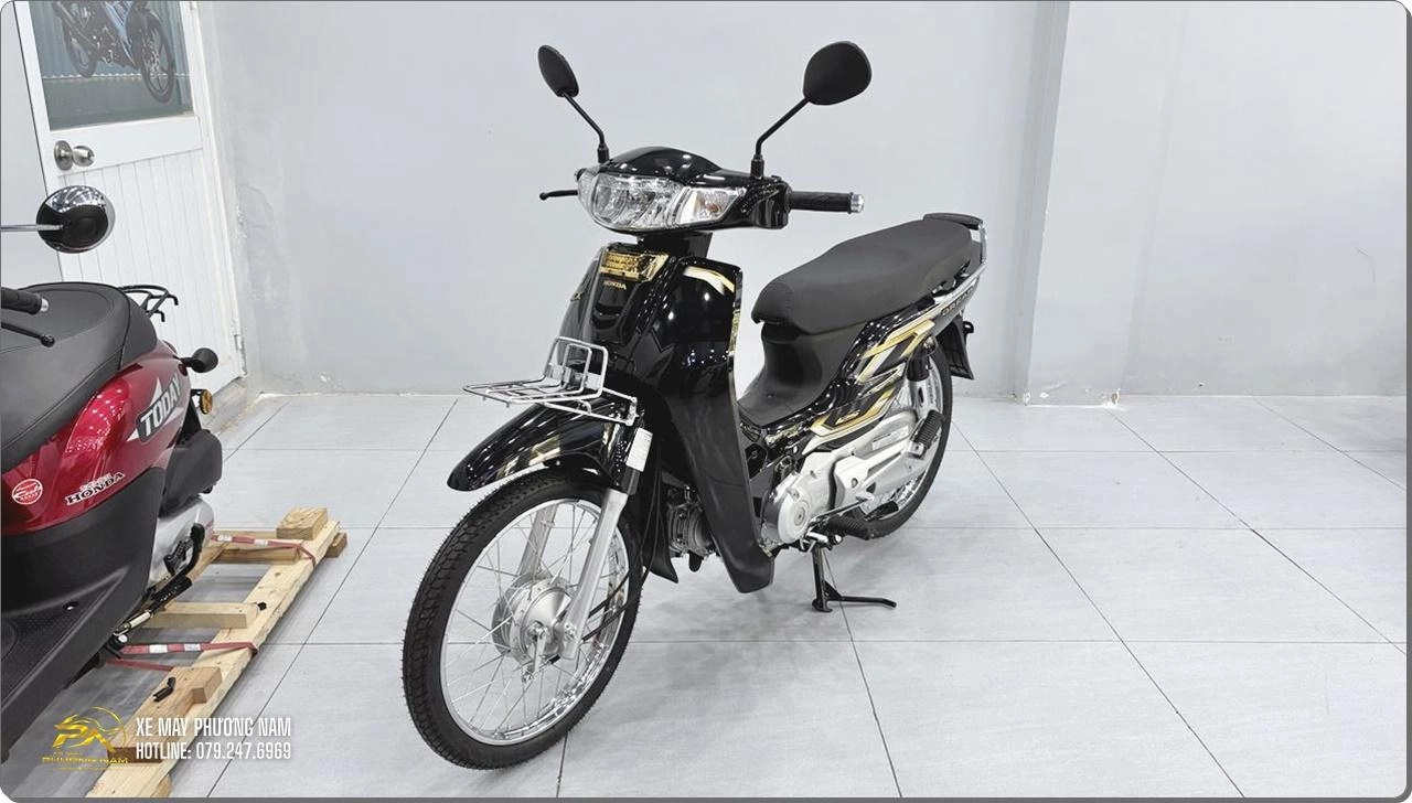Honda Dream NCX