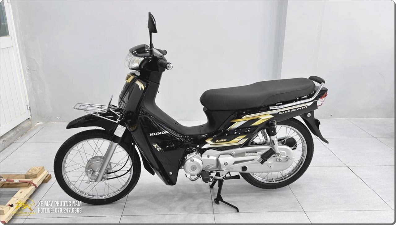 Honda Dream NCX