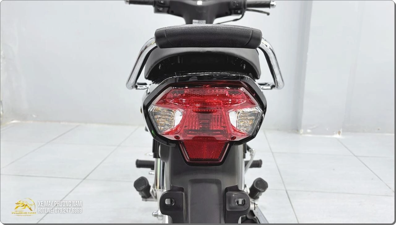 Honda Dream NCX