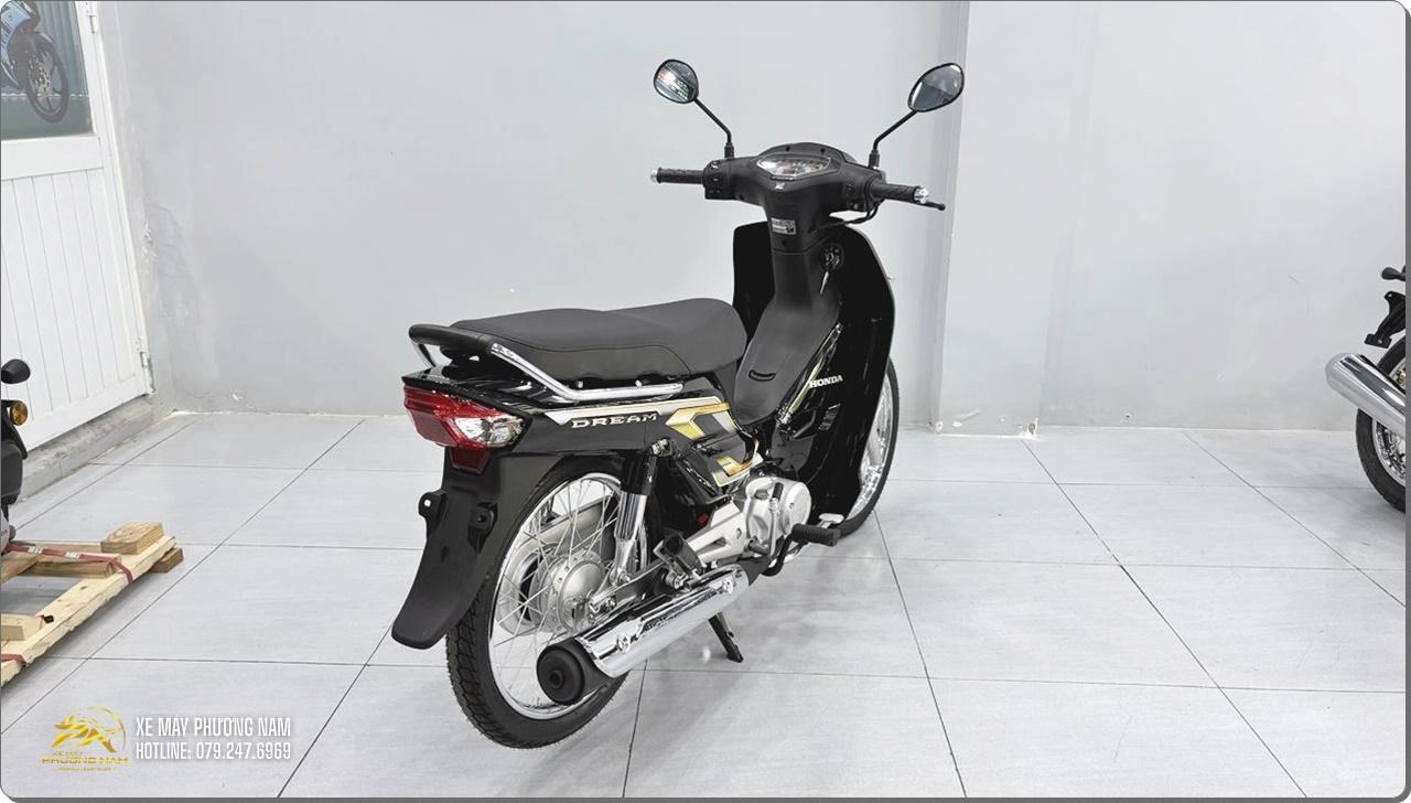 Honda Dream NCX