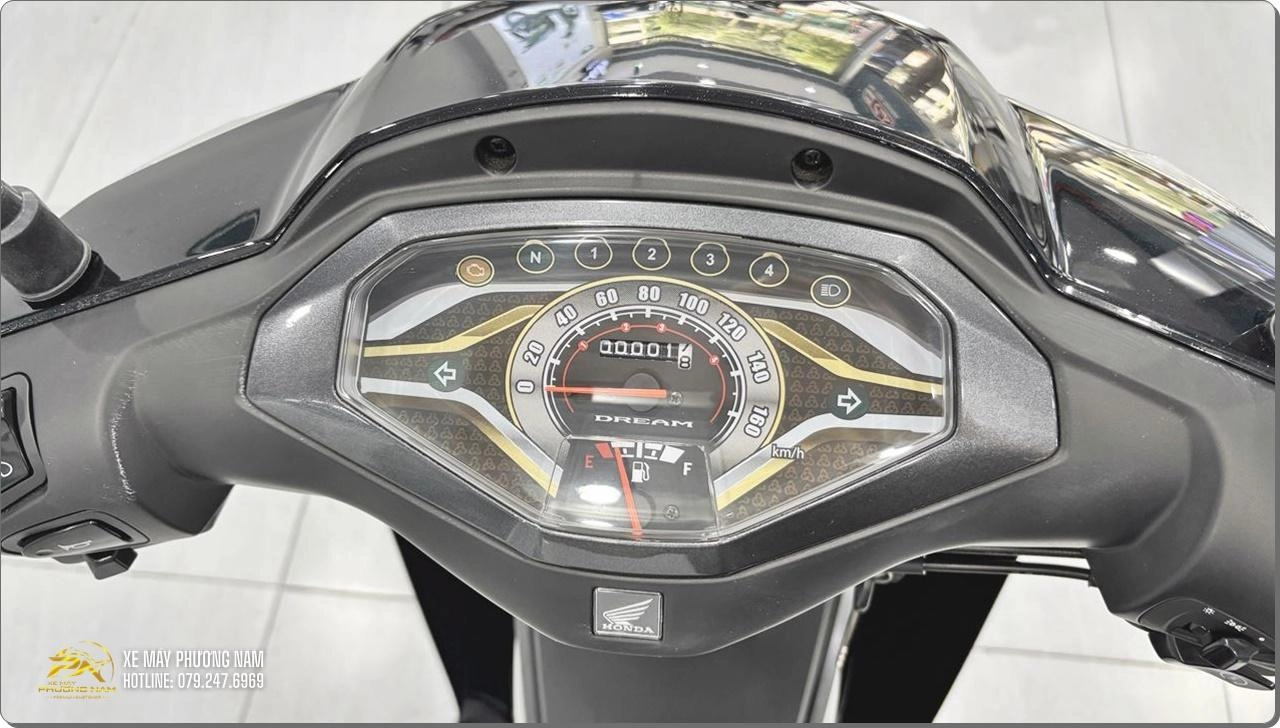 Honda Dream NCX