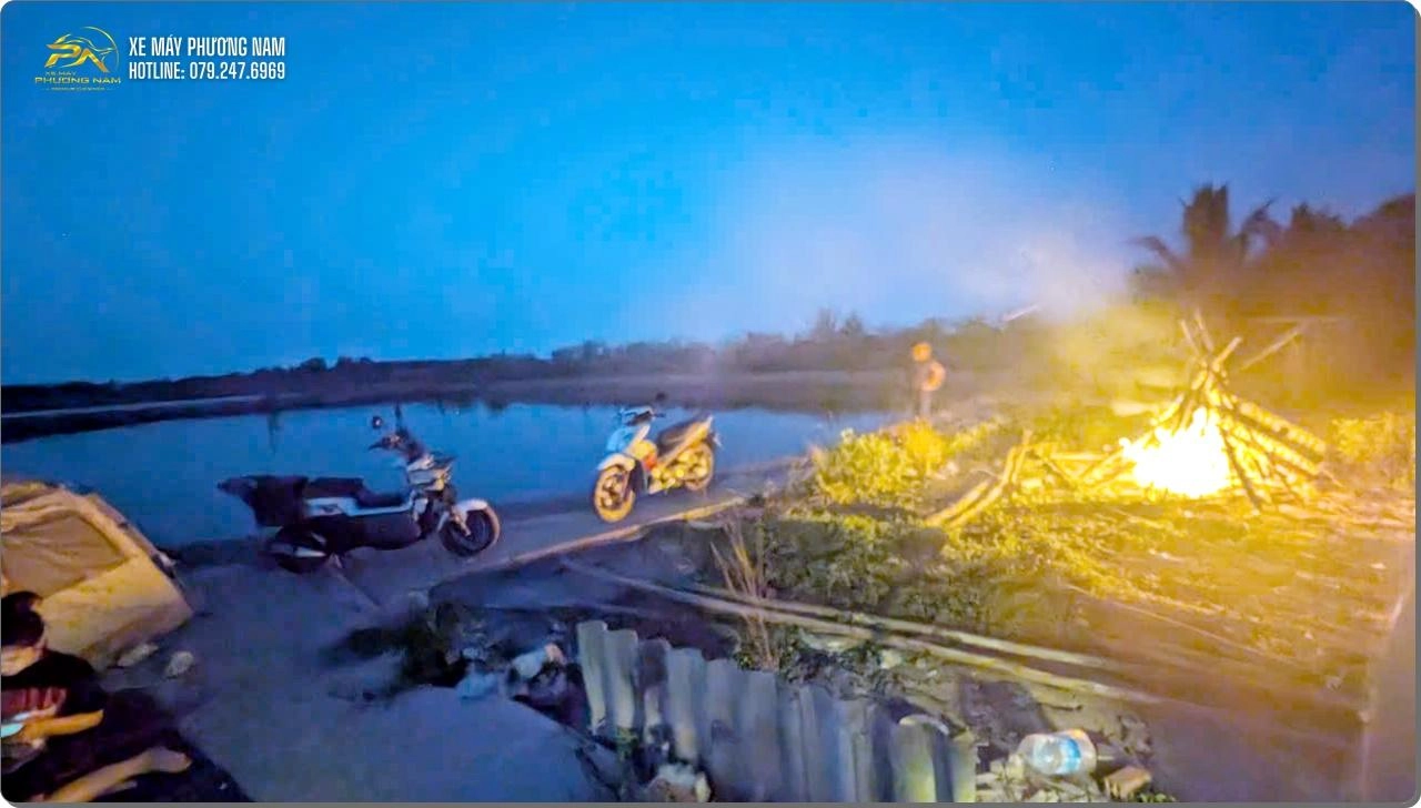 Honda Square X125 – Camping tại Năm Căn, Cà Mau: Mò cua, bắt cá quá vui