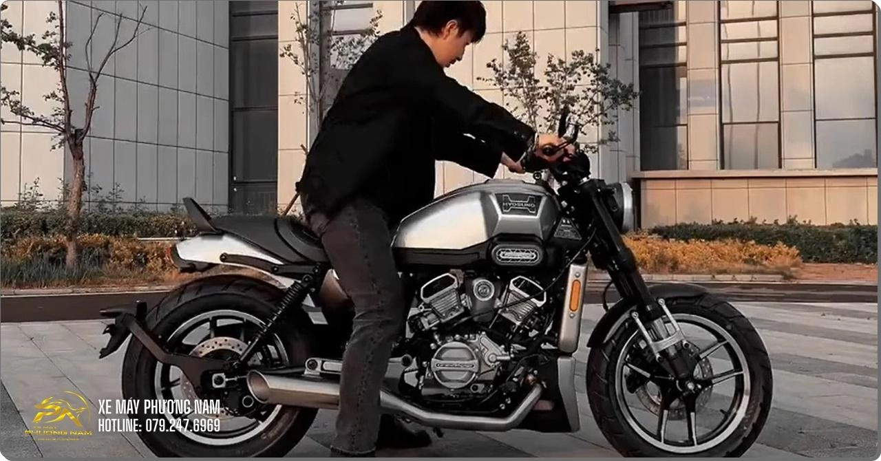 Hyosung GV350X