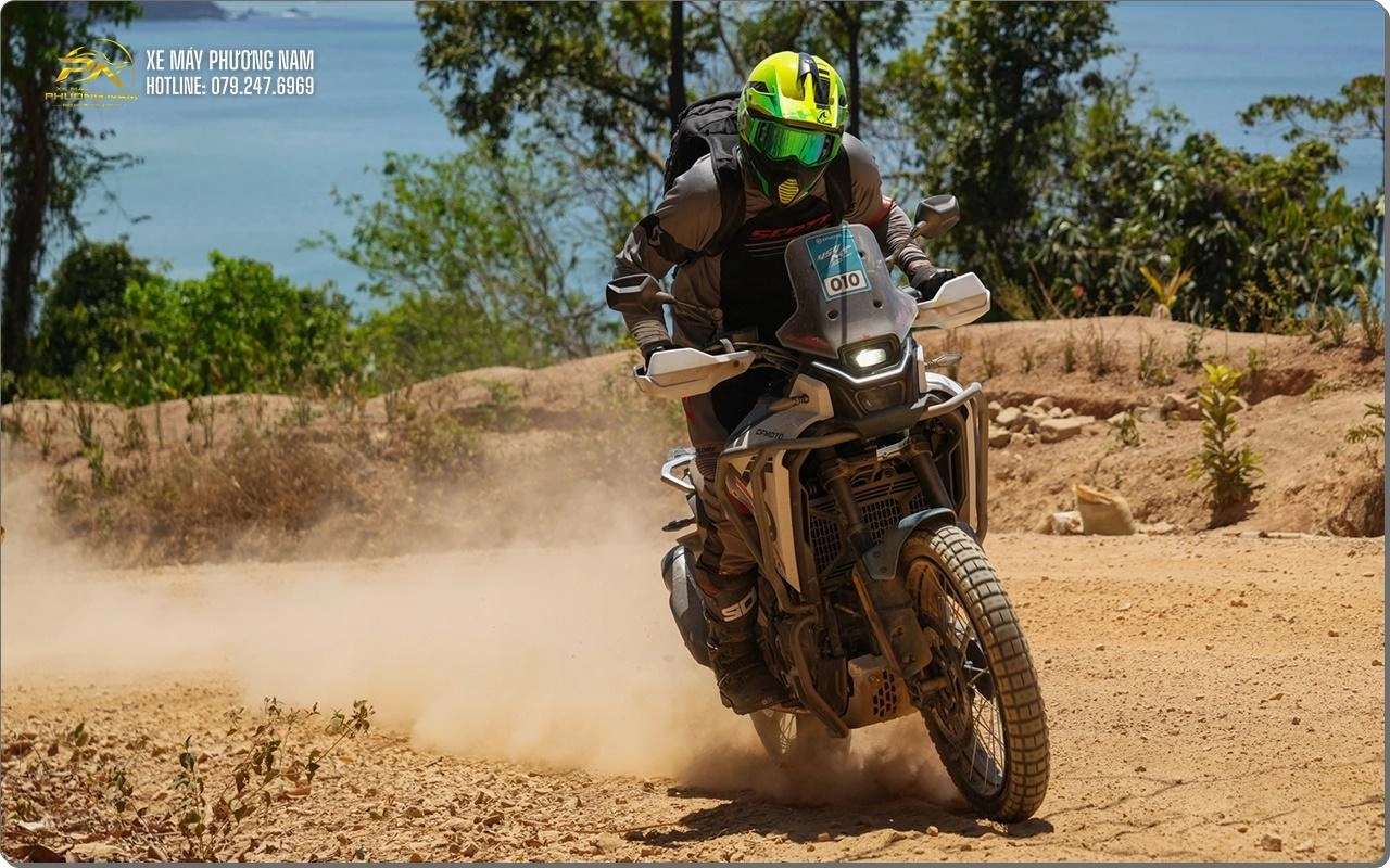 CFMOTO 450MT