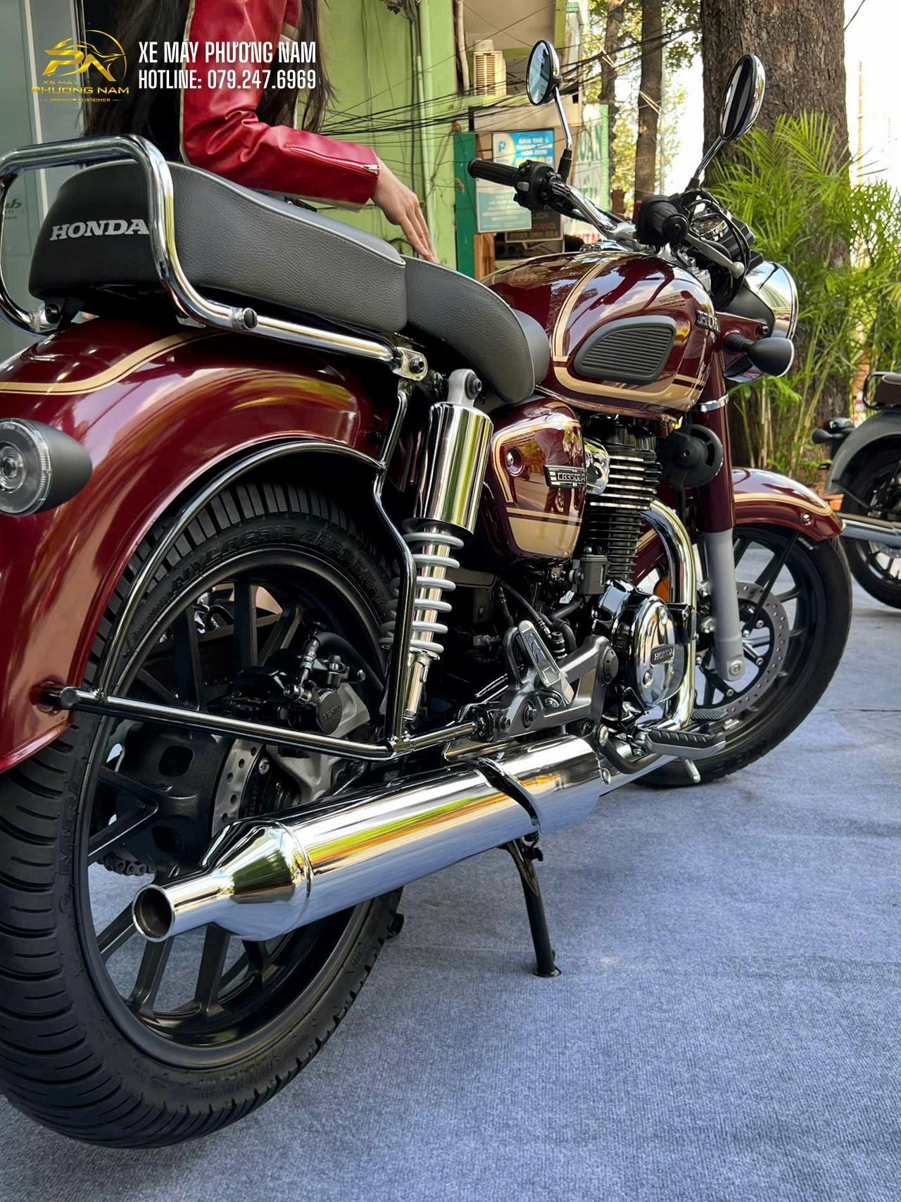 Honda CB350C Special Edition đã có mặt tại Xe Máy Phương Nam Cà Mau
