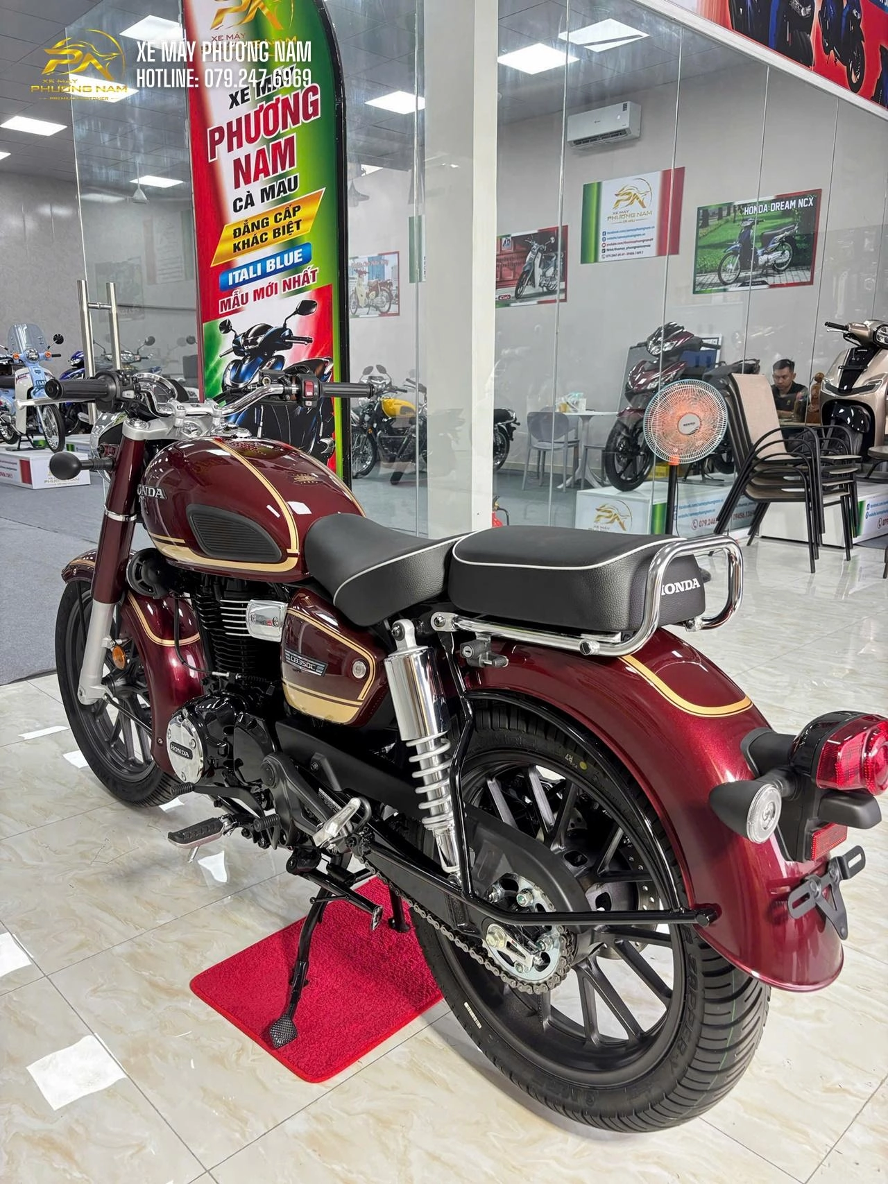 Honda CB350C Special Edition đã có mặt tại Xe Máy Phương Nam Cà Mau