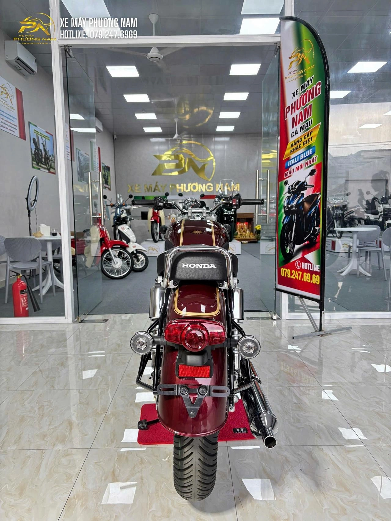 Honda CB350C Special Edition đã có mặt tại Xe Máy Phương Nam Cà Mau