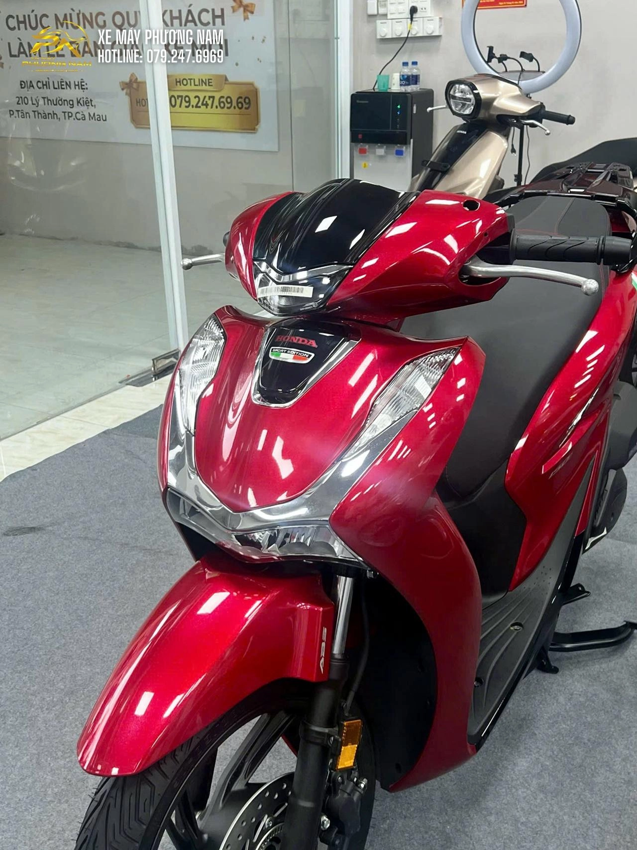 Honda SH Ý 150i màu đỏ Rosa – Sắc màu quyến rũ dành cho người yêu vẻ đẹp khác biệt