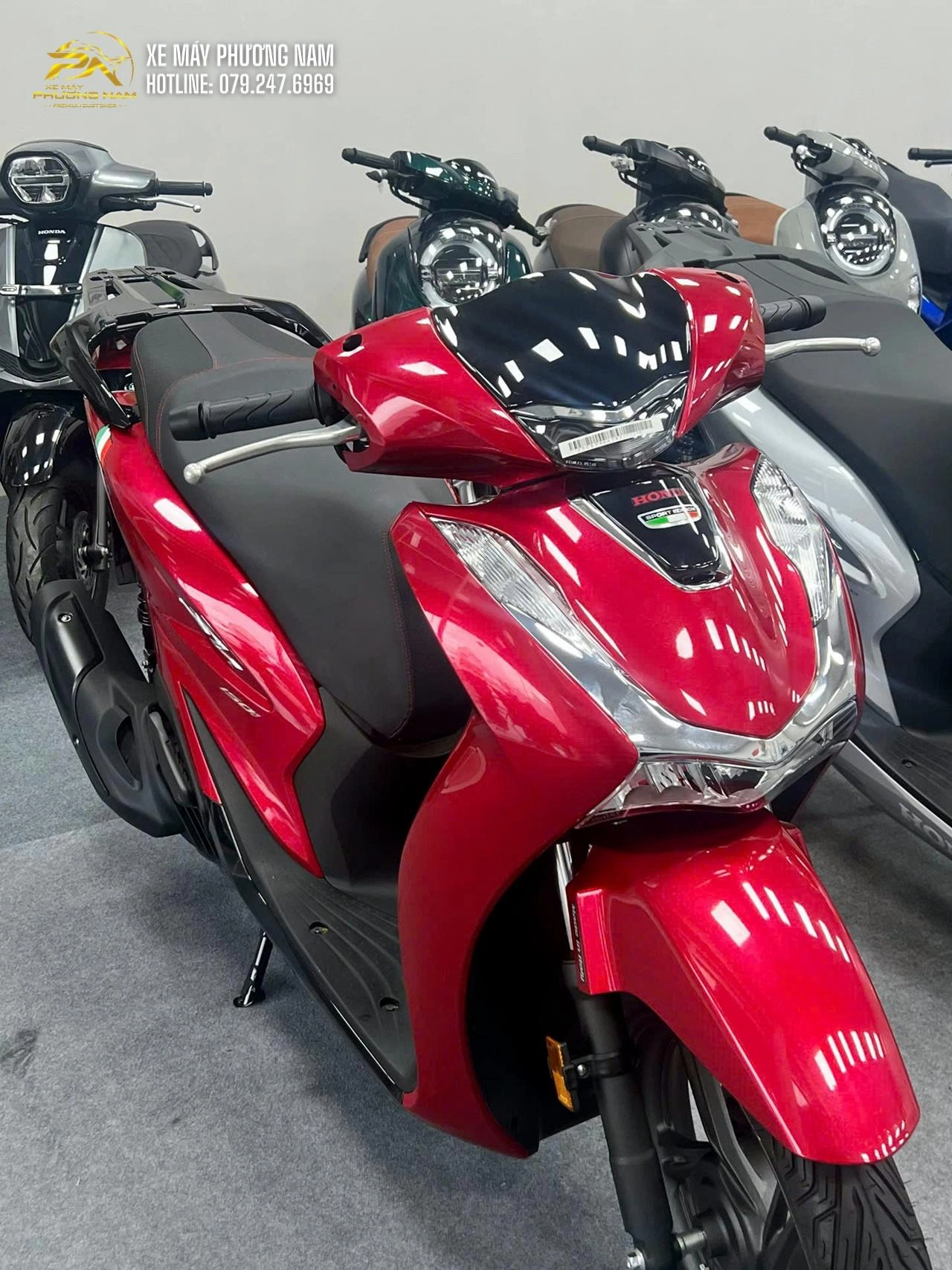 Honda SH Ý 150i màu đỏ Rosa – Sắc màu quyến rũ dành cho người yêu vẻ đẹp khác biệt