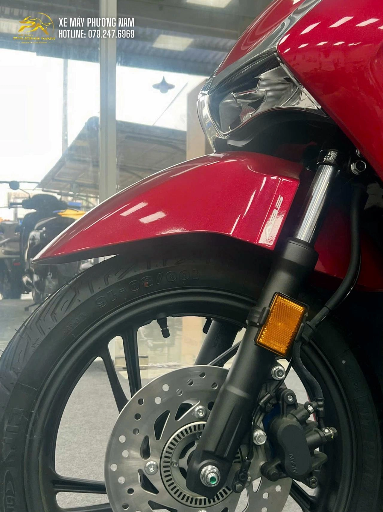 Honda SH Ý 150i màu đỏ Rosa – Sắc màu quyến rũ dành cho người yêu vẻ đẹp khác biệt