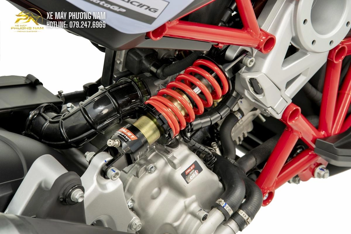 Chỉ 40 chiếc tại Việt Nam – Italjet Dragster 300 Gresini Edition có mặt tại Xe Máy Phương Nam Cà Mau