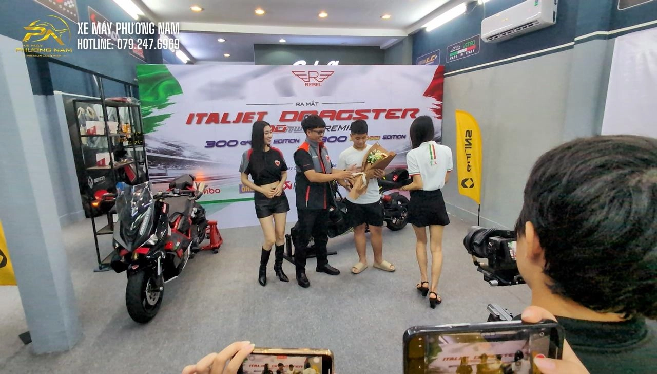 Xe Máy Phương Nam Cà Mau chính thức nhận đặt hàng Italjet Dragster 700 Twin Premium Edition – tuyệt tác cơ khí ý chỉ 25 chiếc dành cho Việt Nam năm 2026