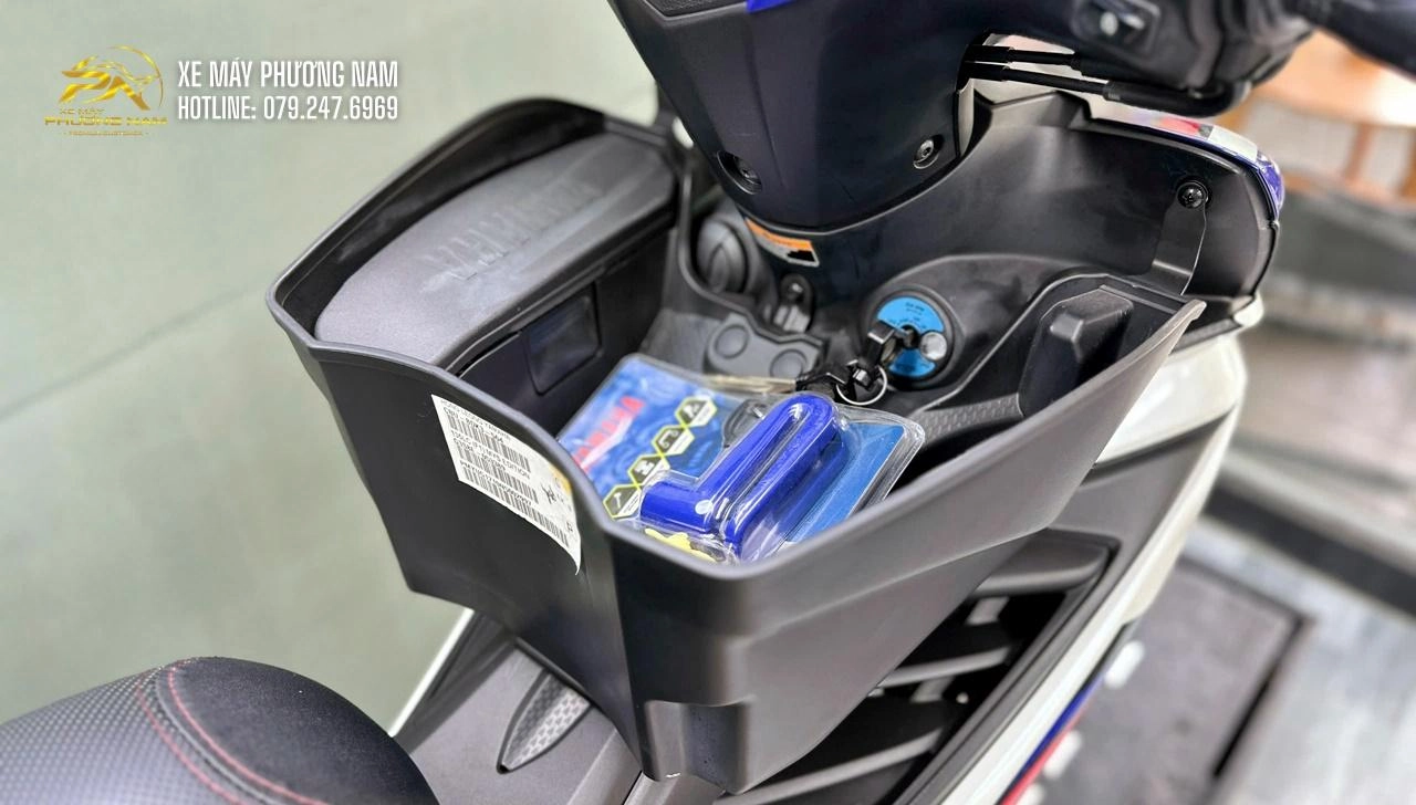 Yamaha 135LC 5MRO Trắng Xanh