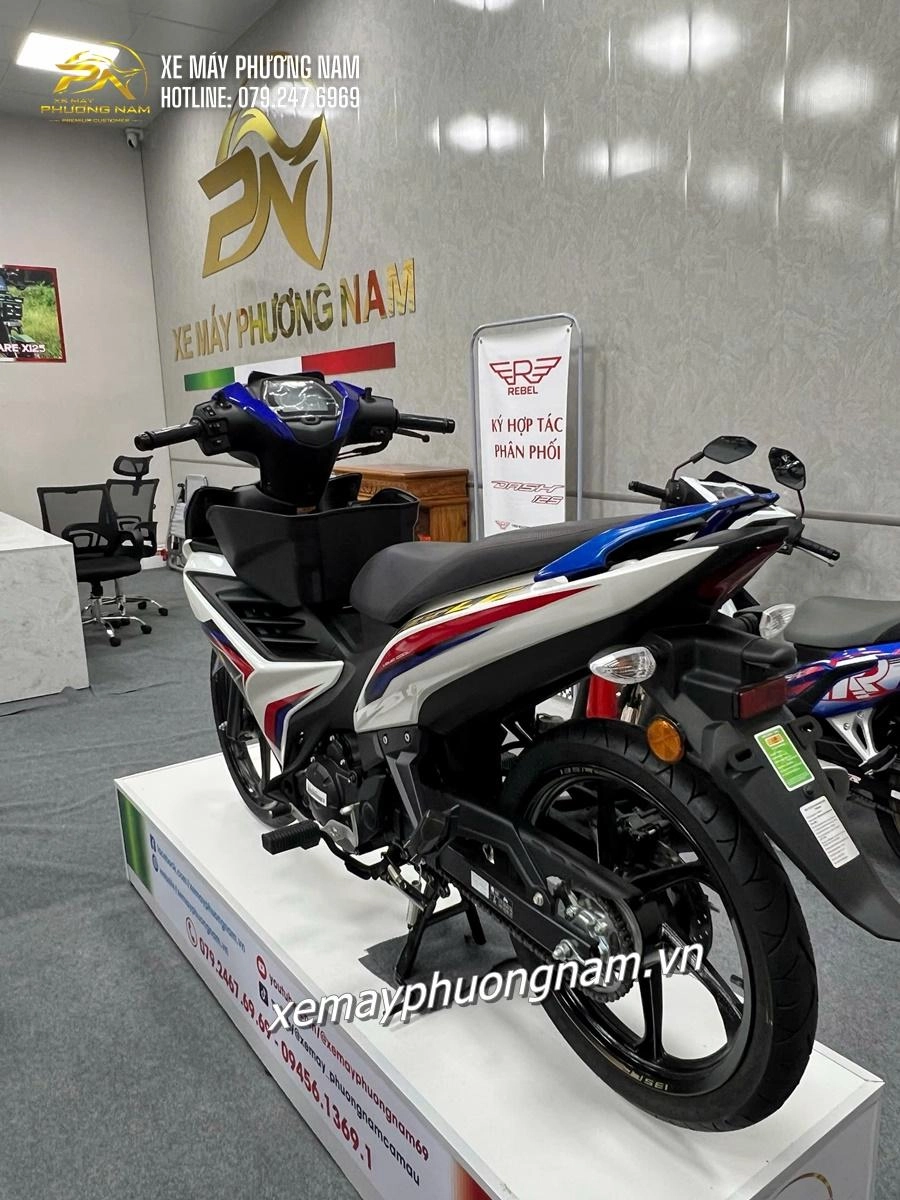 Yamaha 135LC 5MRO trắng xanh chính thức có mặt tại Xe Máy Phương Nam Cà Mau